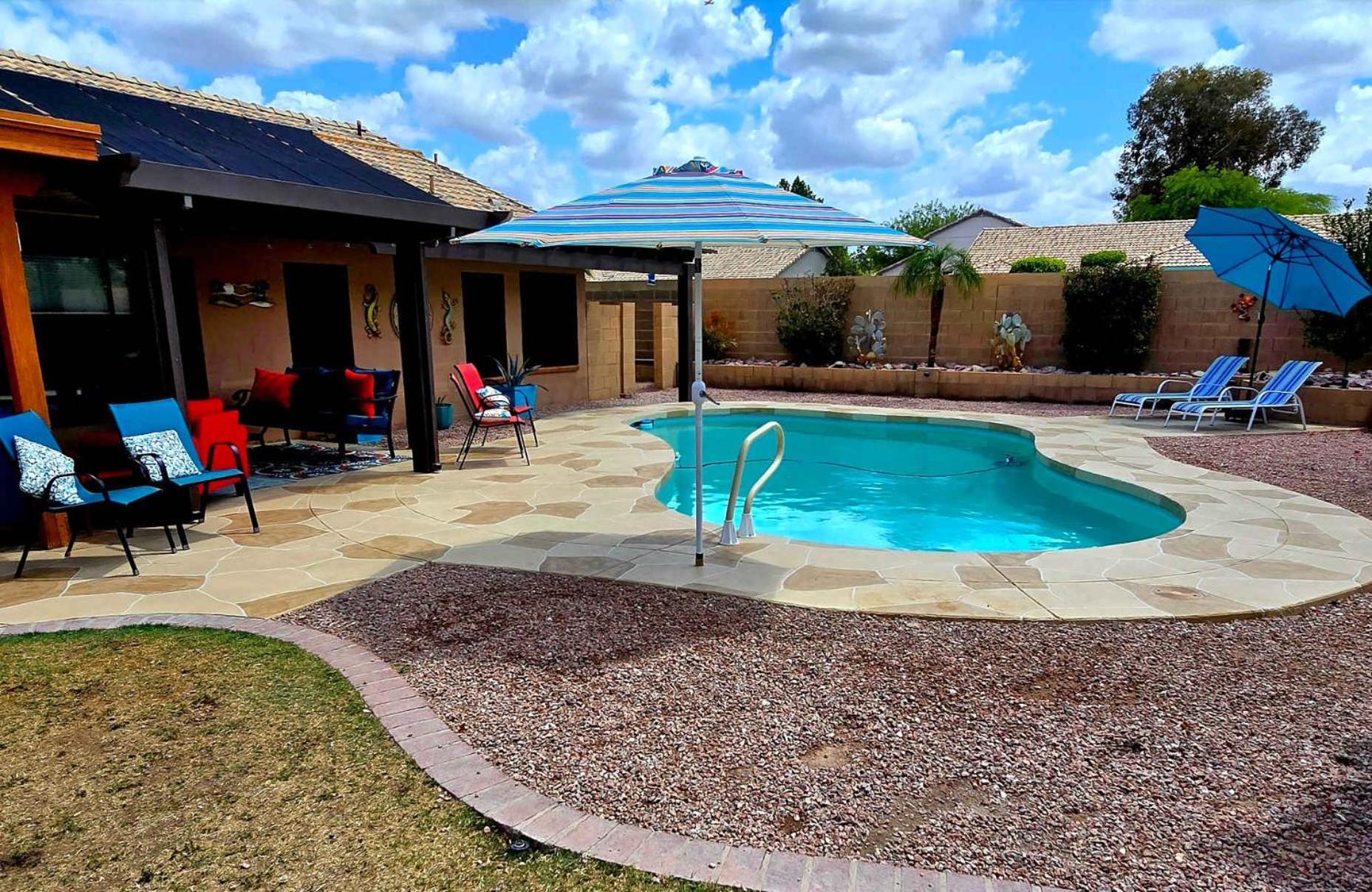 Cozy Home With Pool, Fire Table, Bbq, Rv Parking Mesa Eksteriør billede